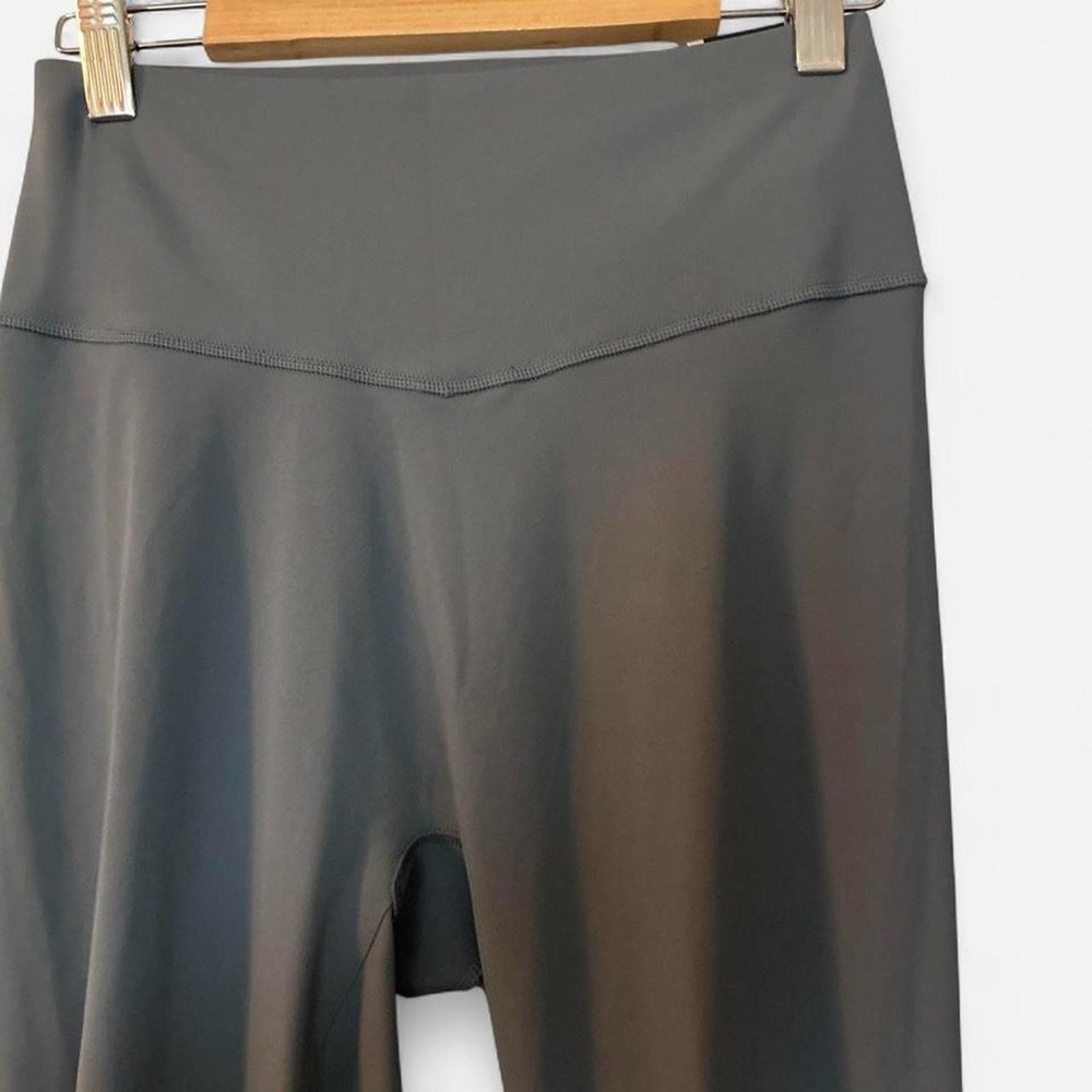BNWT Victoria's Secret Women's Gray leggings
